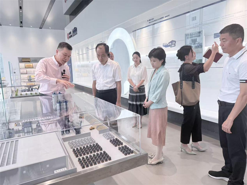 Taiwani demokraatliku omavalitsuse Liiga Quanzhou omavalitsuste komitee eriline demokraatlik järelevalve külastas Quangong Co., Ltd.